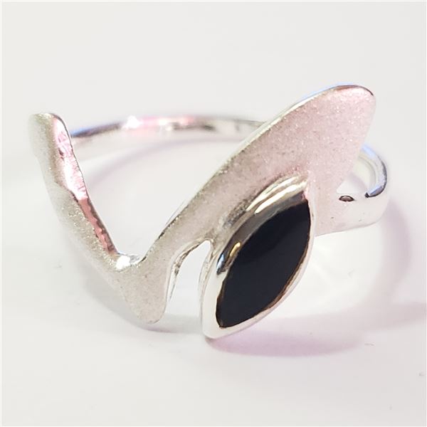 SILVER BLACK ONYX  RING (SIZE 6)