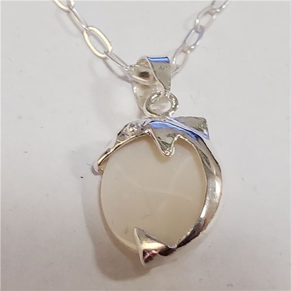 SILVER OPAL  NECKLACE (LENGTH 16INCHES)