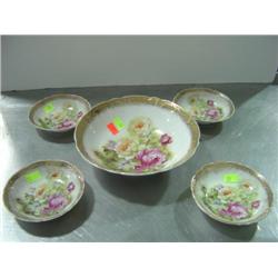 5-PIECE BERRY BOWL SET; PAINTED ROSES; MARKED KLONDIKE MADE IN GERMANY