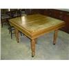 Image 1 : 5-LEGGED OAK TABLE; PULL OUT LEAFS ON END; TOP HAS WEAR IN FINISH