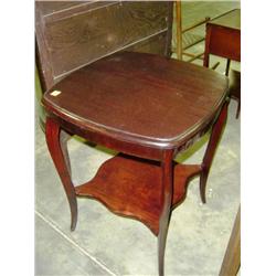 MAHOGANY LAMP TABLE