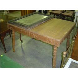 OAK TABLE