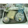 Image 1 : TRAY LOT OF GLASSWARE AND PICTURE FRAMES