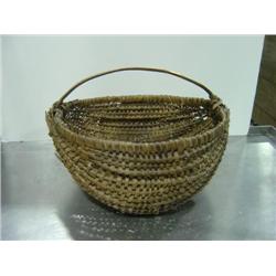 BUTTOCK BASKET; SOME DAMAGE IN SPLINT