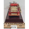 Image 5 : FRANKLIN MINT 1922 DIE CAST AHRENS FOX FIRE TRUCK W/ DISPLAY STAND