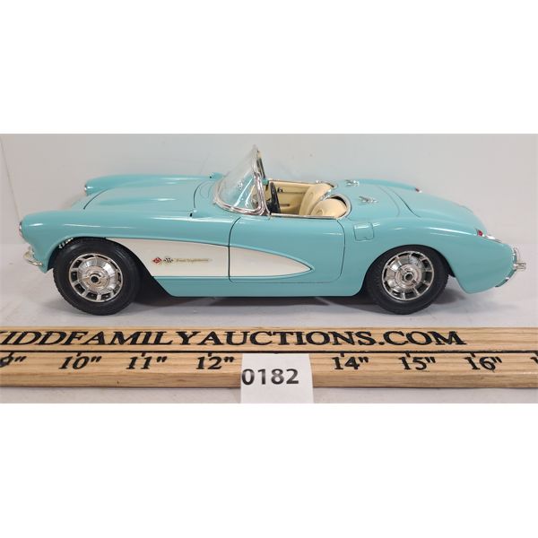 BURAGO - CHEVROLET 1957 CORVETTE - 1:18 SCALE - DIE CAST