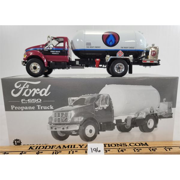 FIRST GEAR - FORD F-650 PROPANE TRUCK - 1:34 SCALE