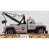 Image 3 : FIRST GEAR - 1955 DIAMOND-T TOW TRUCK - 1:34 SCALE 