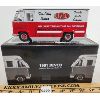 Image 1 : UNIQUE 1961 DIVCO DIVIDEND STEP VAN MODEL 70 W/ BOX - 1:34 SCALE