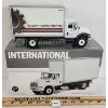 Image 1 : FIRST GEAR - 4400 HIGH PERFORMANCE TRUCK - 1:34 SCALE