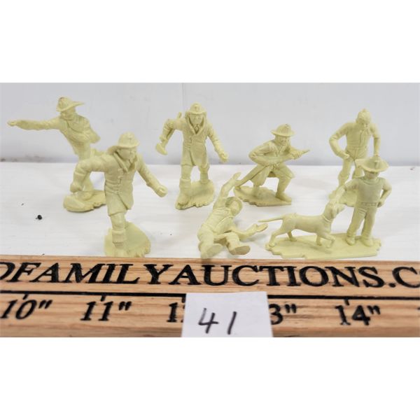 LOT OF 7 - 1954 MARX FIRE STATION FIGURES