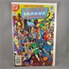 Image 2 : 1983 Justice League of America Comic No. 212 - DC Comics