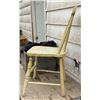 Image 2 : Vintage Wooden Chair
