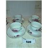 Image 2 : 4 tea cups with saucers