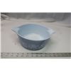 Image 1 : Blue decorated 2.5 litre Pyrex dish