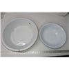 Image 2 : Pair of White enemal wash basins - no leaks