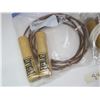 Image 2 : 2 skipping ropes one is vintage everlast and one is brand new
