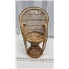 Image 1 : Smaller wicker doll chair - 16.5"H x 10.5"