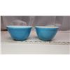 Image 5 : 2 vintage blue pyrex bowls