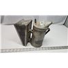 Image 3 : Vintage Bee smoker