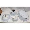 Image 3 : 4 pc, vintage white enamelware dishes
