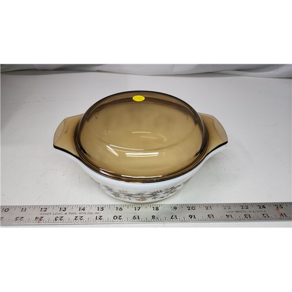 Scarce design - Brown flower Pyrex casserole dish, with lid