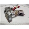 Image 2 : Antique "Royal" electric hand vacuum
