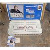 Image 1 : Wayne Gretzky's Overtime Hockey table hockey game