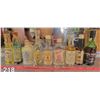 Image 1 : 9 mini liquor bottles, most full