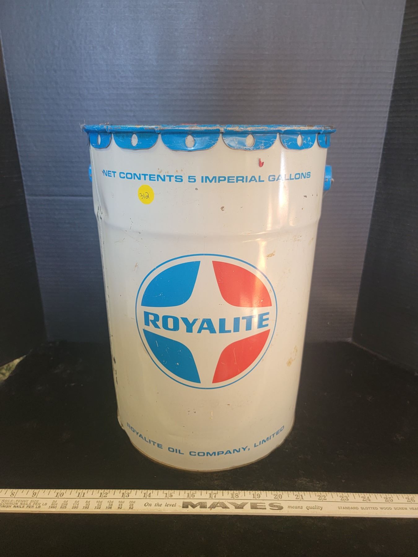 Royalite 5 gallon pail - Schmalz Auctions