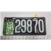 Image 1 : Saskatchewan license plate - 29870, w/ 1922 license plate tag - 1290