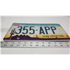 Image 2 : Arizona license plate - 335-APP