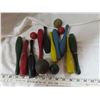 Image 2 : Vintager wooden bowling ball set w/ pins