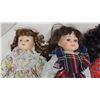 Image 3 : 4 porcelain collectible dolls