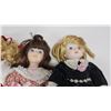 Image 2 : 4 porcelain collectible dolls