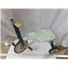 Image 4 : vintage childens tricycle T.EATON