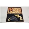 Image 1 : "Butch Cassidy" outlaw collectors gun shaped pocket knife, in wooden case