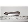 Image 2 : Eaton's "Eatonia Shoes" small metal shoe horn