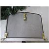 Image 2 : fireplace guard and christmas decoration