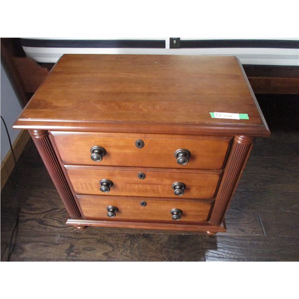 Durham 3 Drawer Nightstand (28 x 17 x 26")
