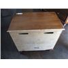 Image 6 : Durham 3 Drawer Nightstand (28 x 17 x 26")