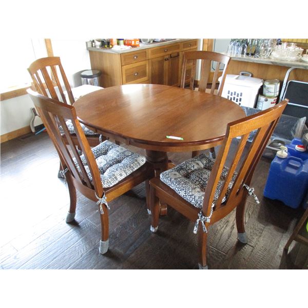 Dinning Room Table with 4 Chairs and Extra Leaf (54" Open)