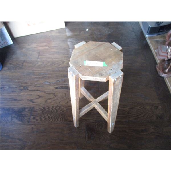 Small Plant Stand (20" Tall)