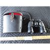 Image 1 : 10 x 40mm Binoculars with Case