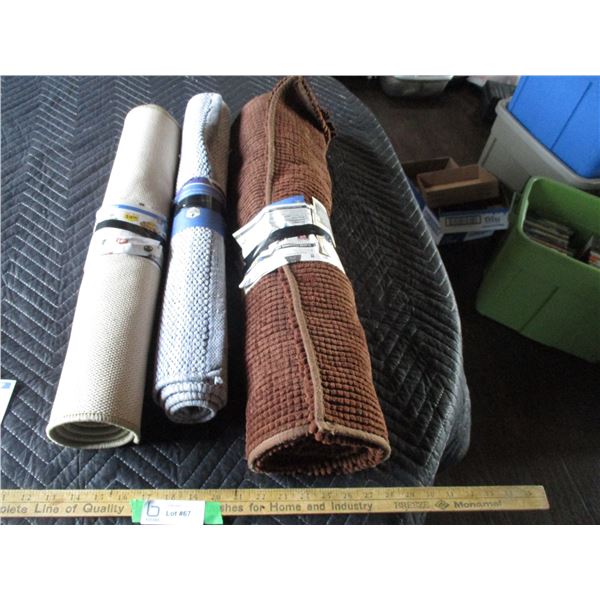 3 Throw Rugs