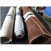 Image 2 : 3 Throw Rugs