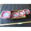 Image 1 : (4) Rubber Maid Containers