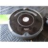 Image 2 : Robot Roomba with Charger