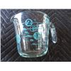 Image 2 : Pyrex Measuring Cups