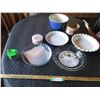Image 1 : Pie Plates, Bowls
